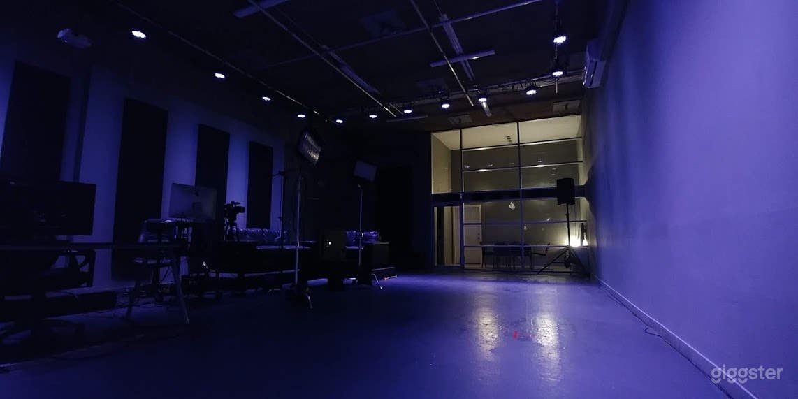 Contemporary Open Space Studios Photo 2