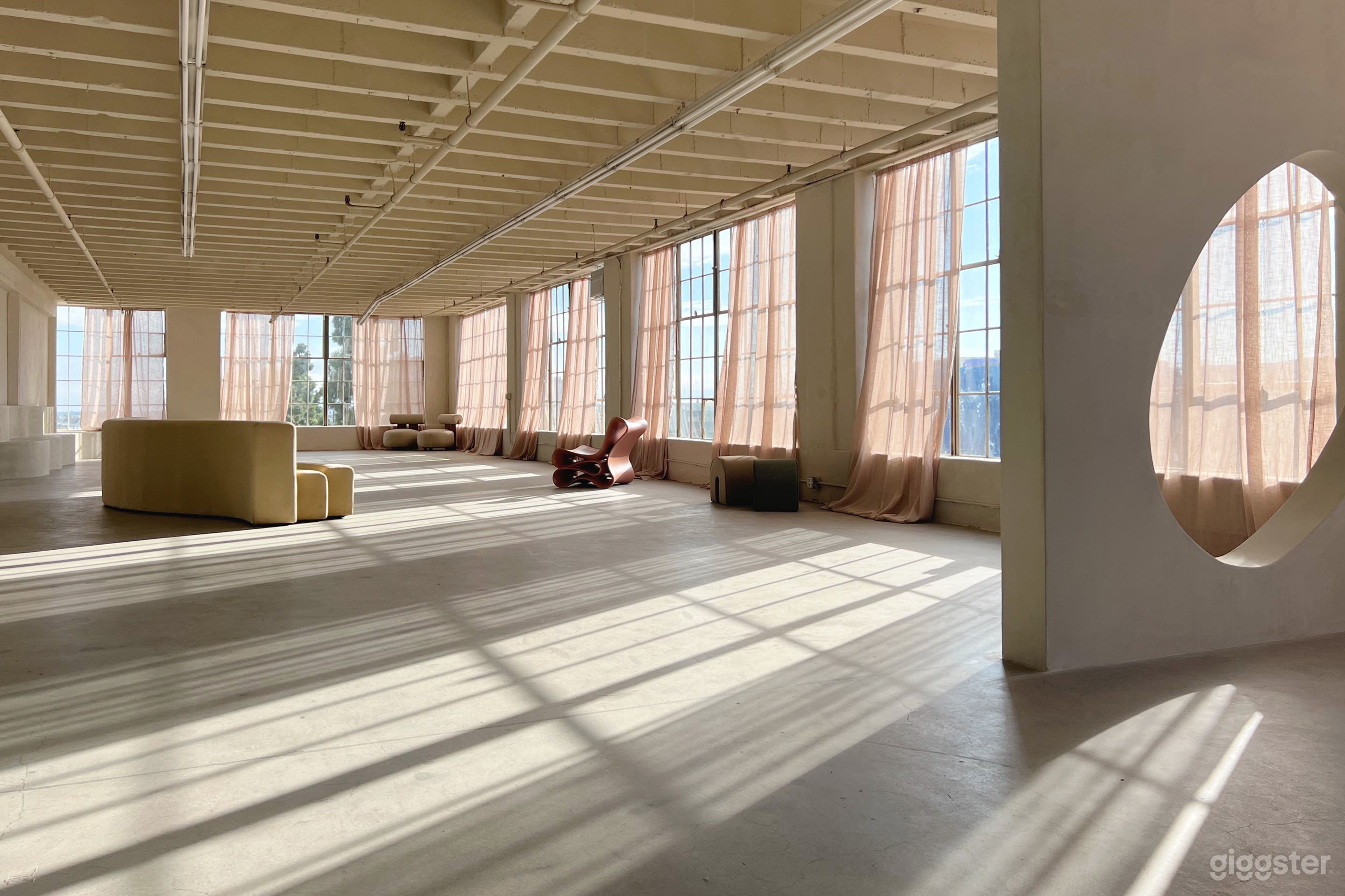 Wabi-Sabi Japandi inspired studio with golden hour Photo 1