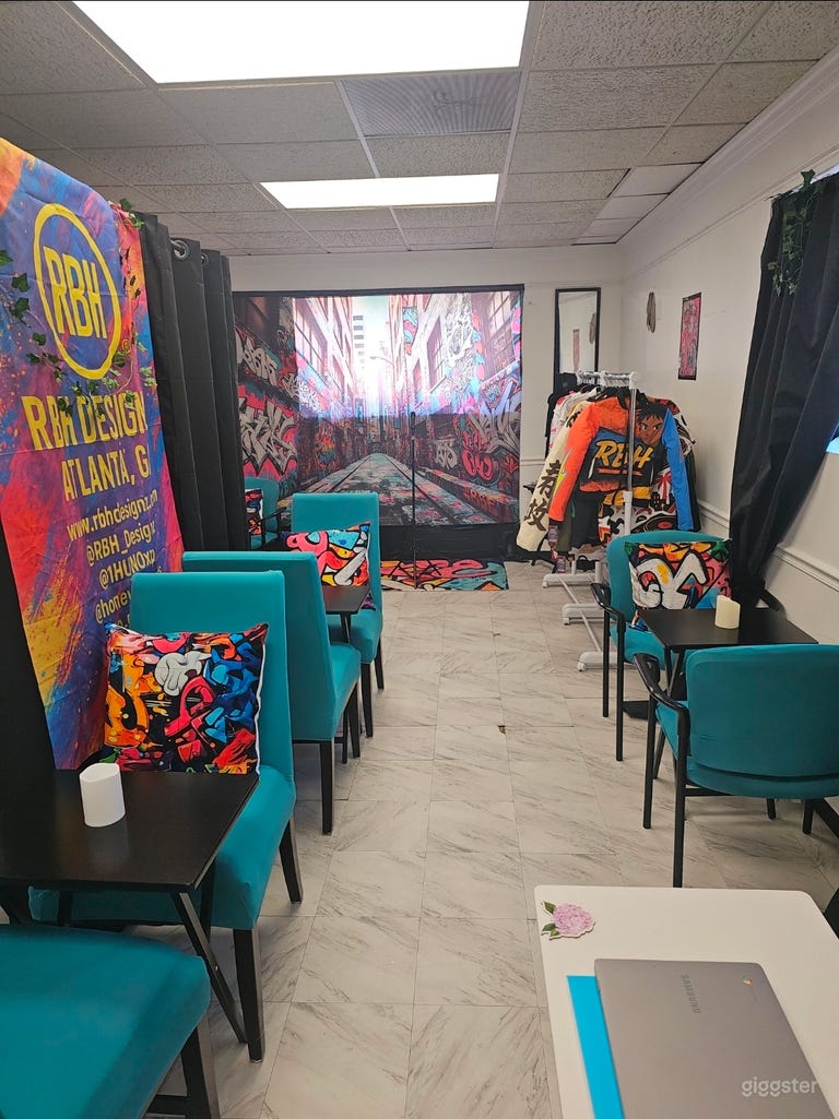  Versatile Studio Space for Creative & Social Use 