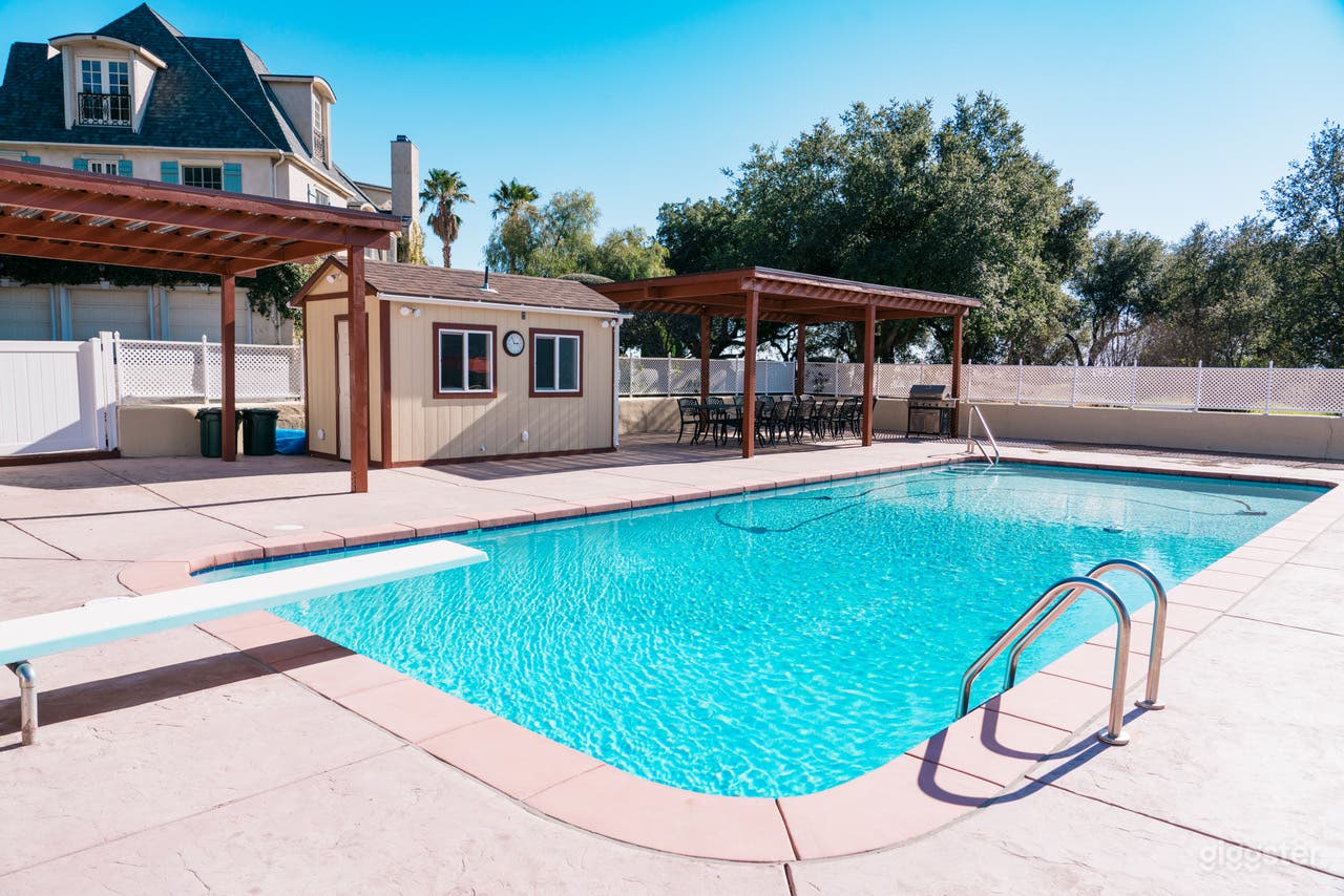 12BR Ranch Estate Buyout Photo 3