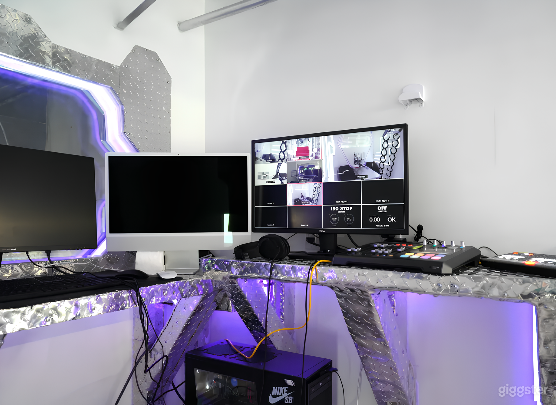 Ultra -modern Podcast Studio Photo 4