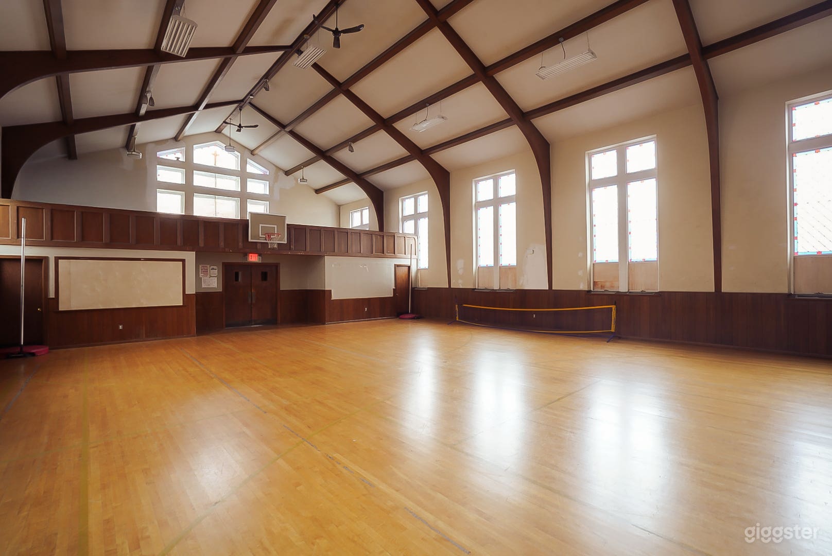 Spacious Retro Gym w/ High Ceilings, Natural Light Photo 3