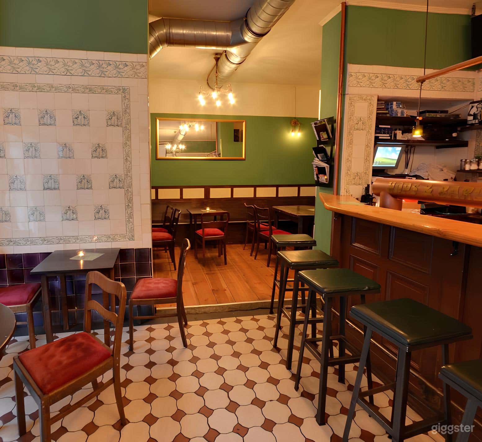 Craft-Beer-Bar und Brauerei in Berlin-Friedrichshain Photo 1