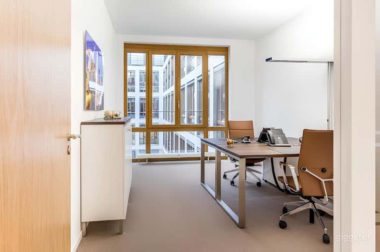  Tagesbüro  