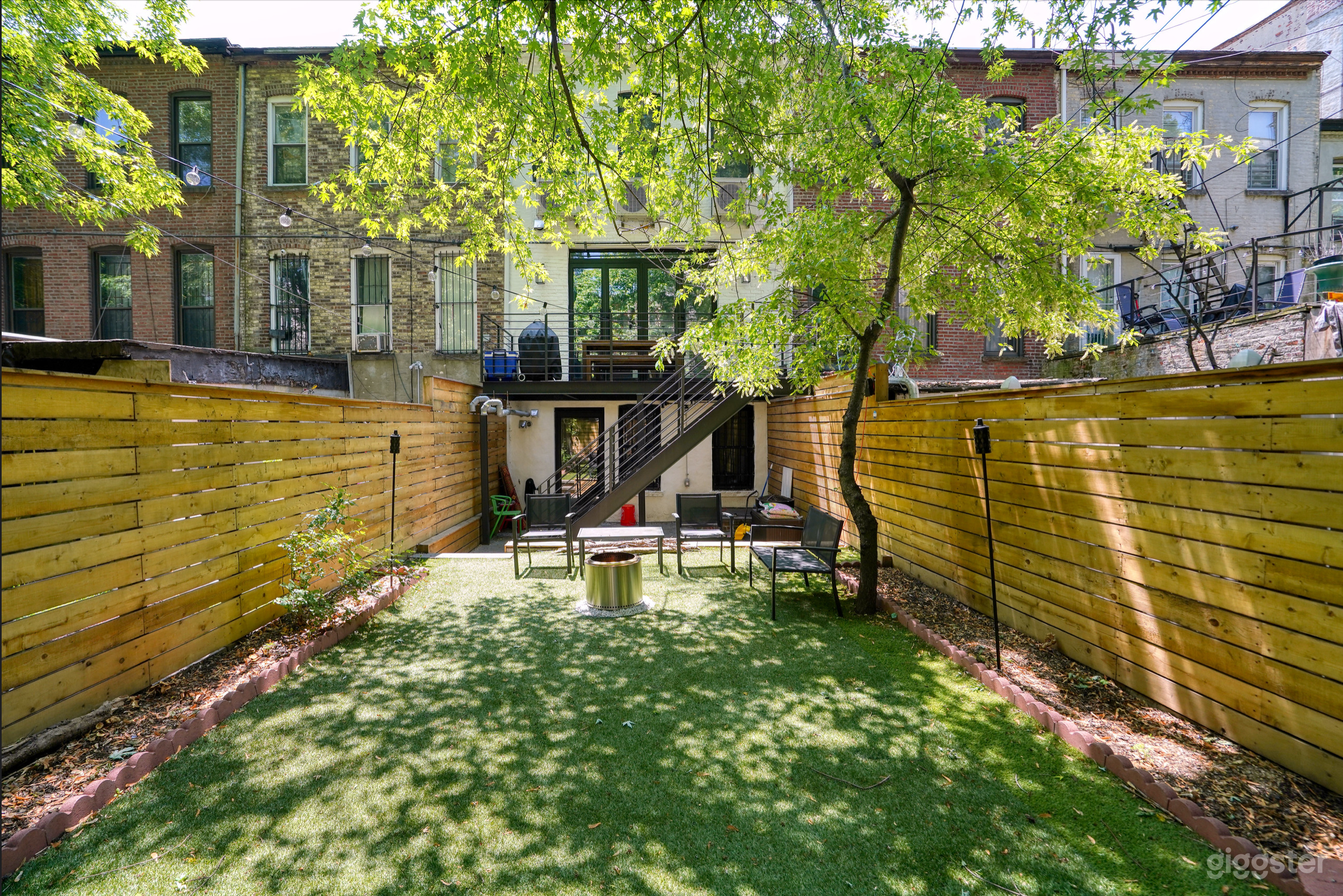 SHAPIRA'S LINDO TOWNHOUSE Photo 3