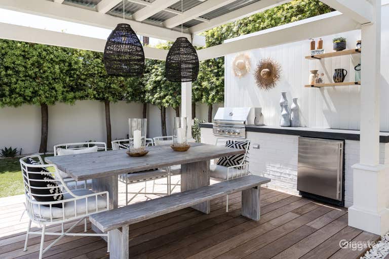  Serene Spool in an Elegant Beach House Setting 