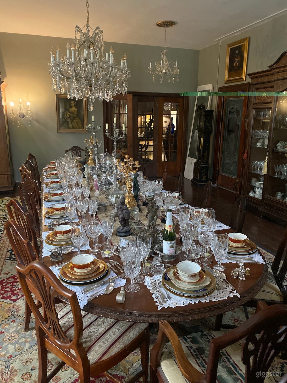 The Crystal Dining Room Photo 1