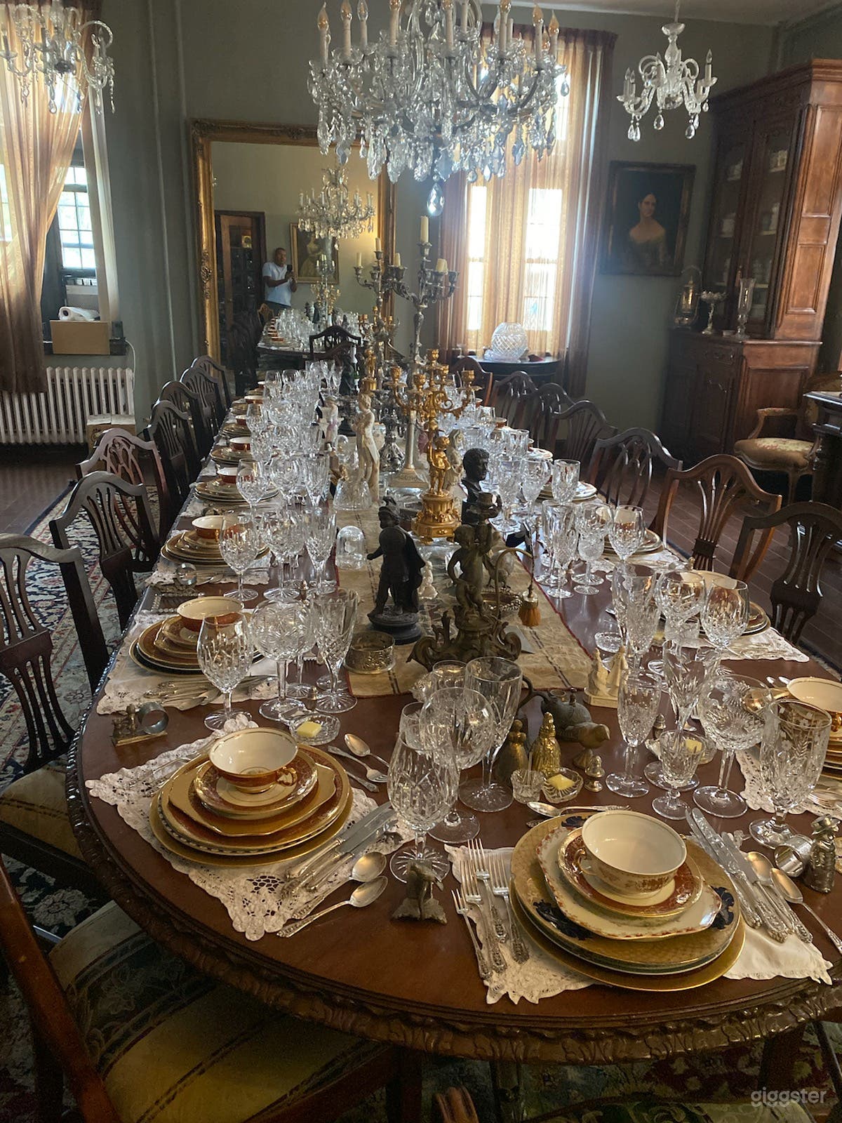 The Crystal Dining Room Photo 2