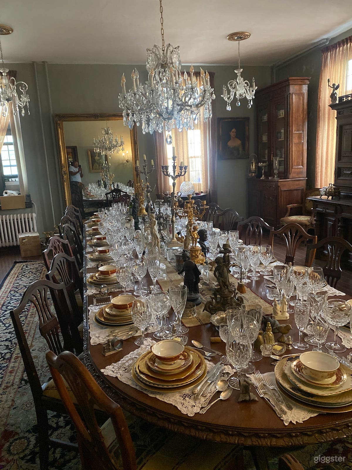 The Crystal Dining Room Photo 4