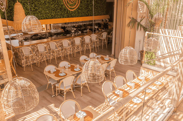  Chic Santa Monica Restaurant & Rooftop (Full Buyout) 