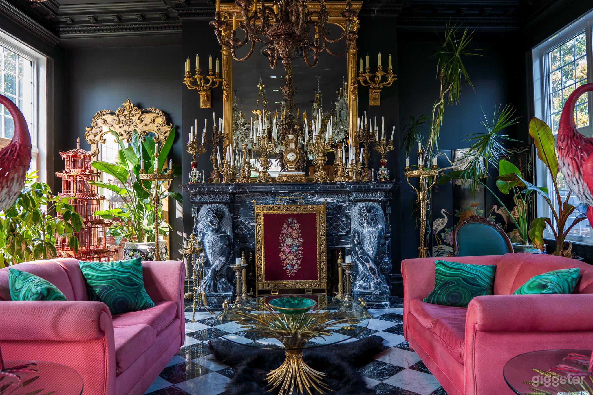 Manoir Blackswan | Luxurious Dark Eclectic Design Photo 2