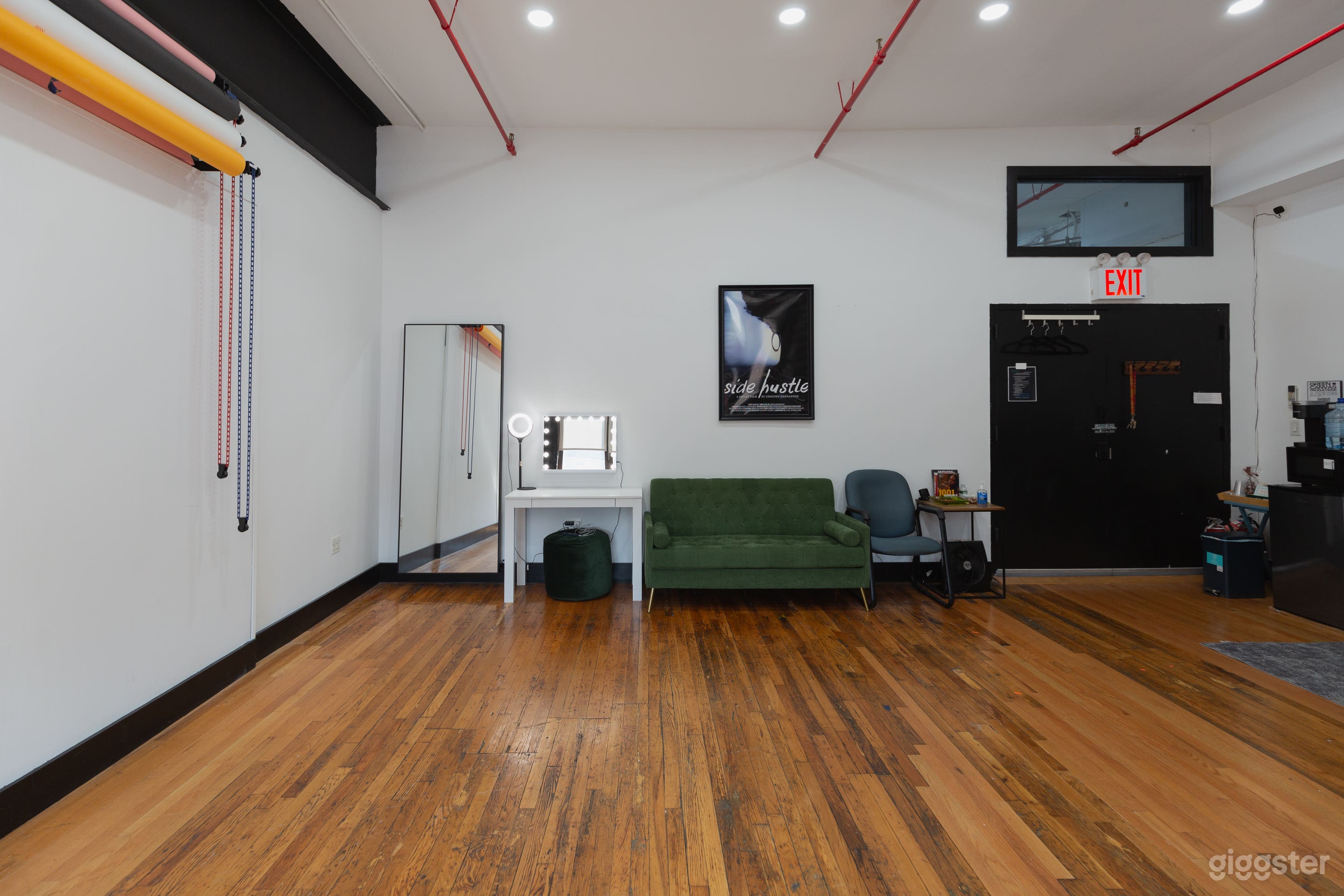 South Bronx Daylight Studio Photo 4