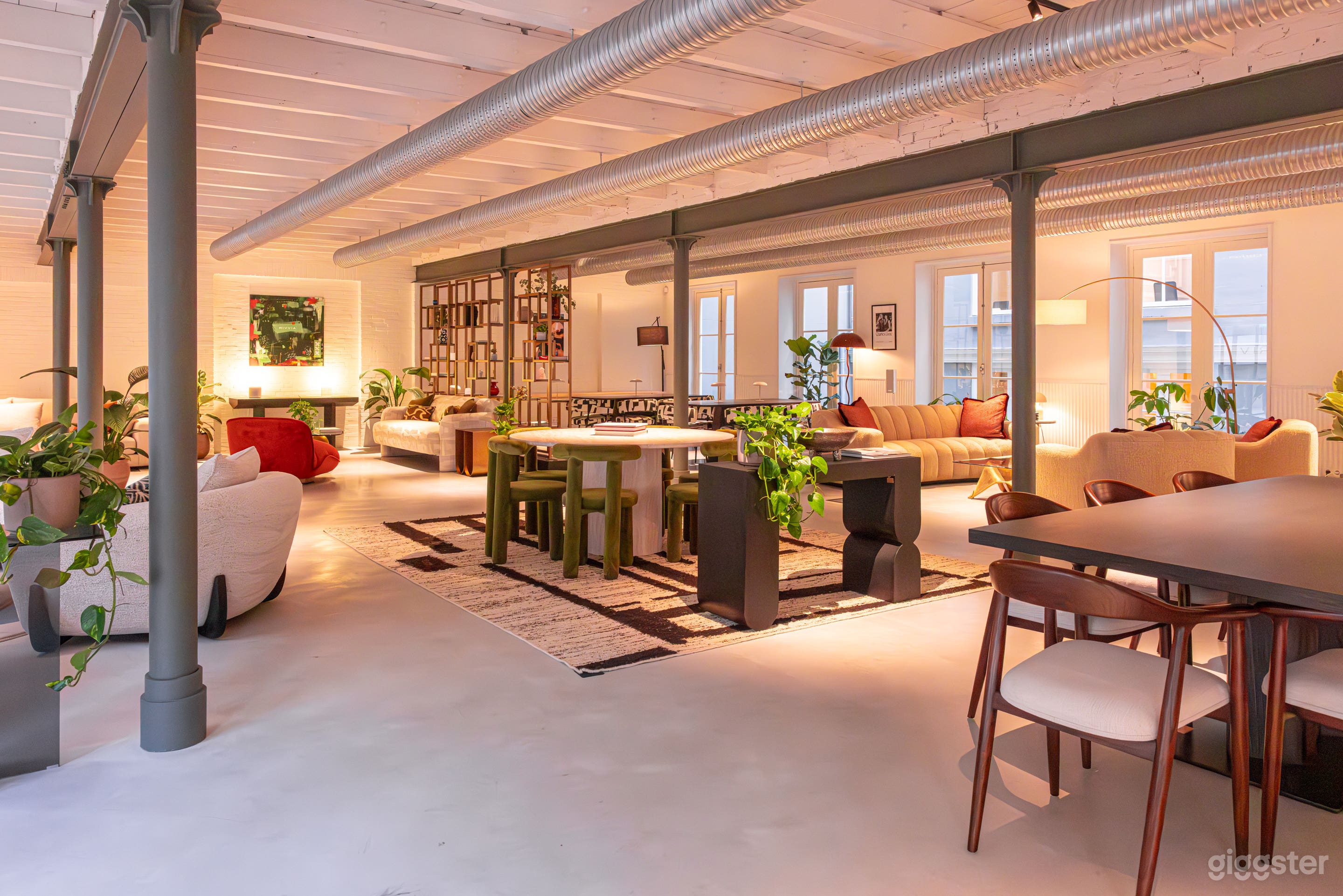 Luxe Evenement Lounge met Café en Bar Foto 1