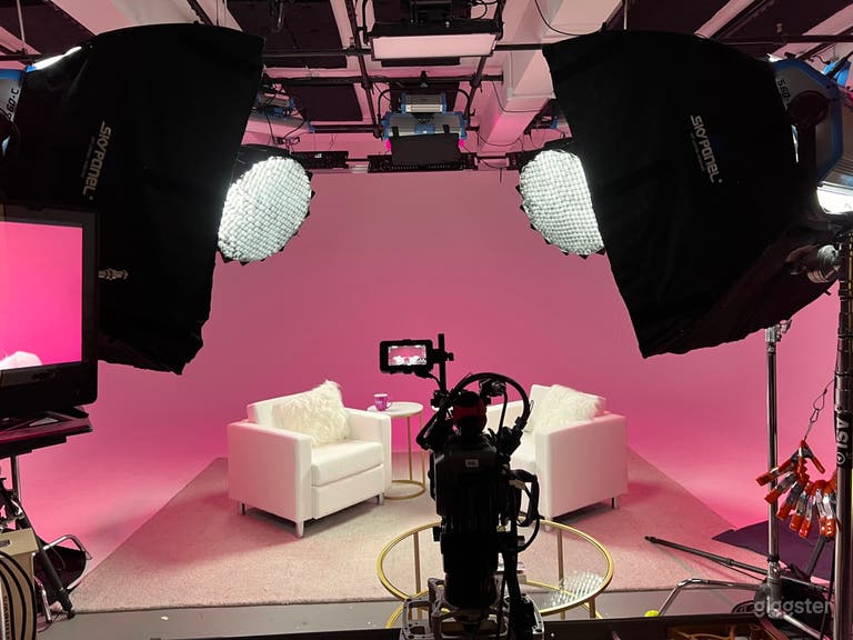  Pink set for podcast 