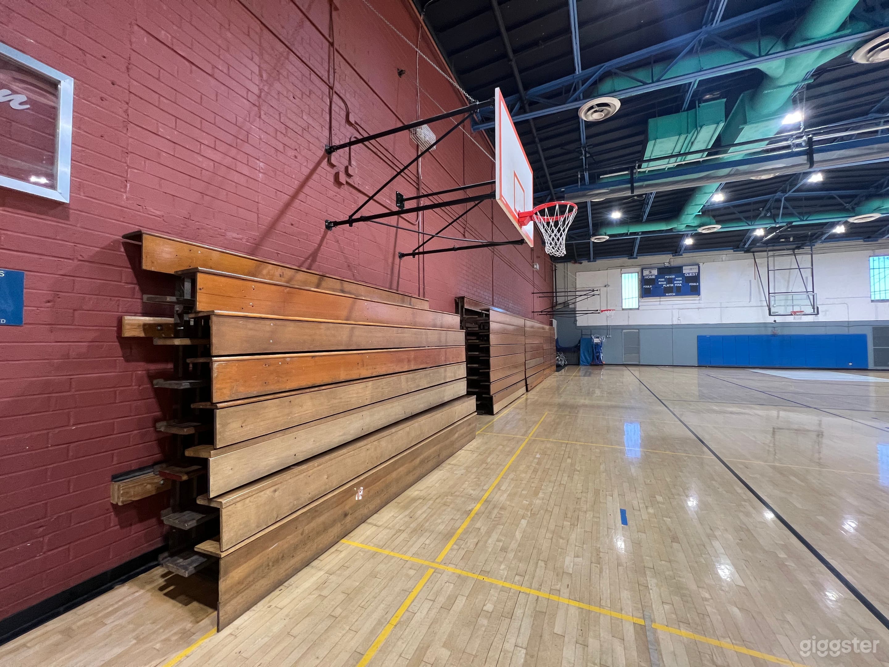 Multiple indoor basketball and gym for filming Photo 2