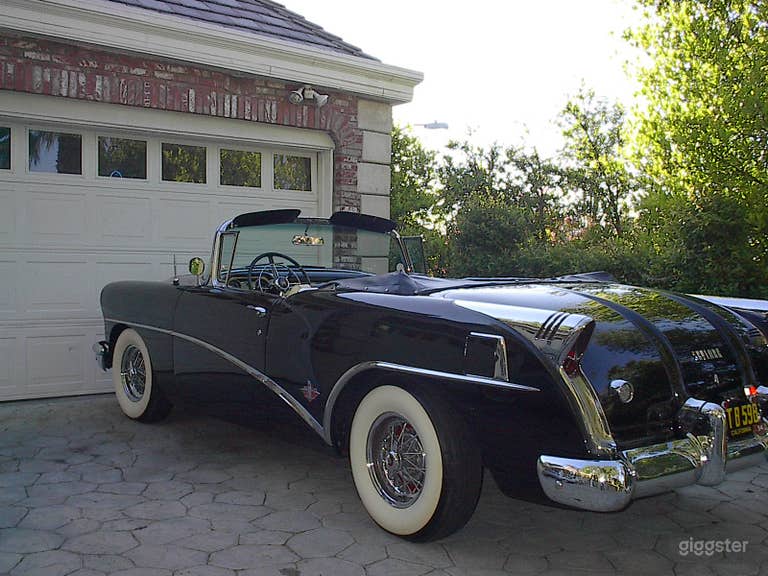  Classic 1954 Buick Skylark Convertible in Black 