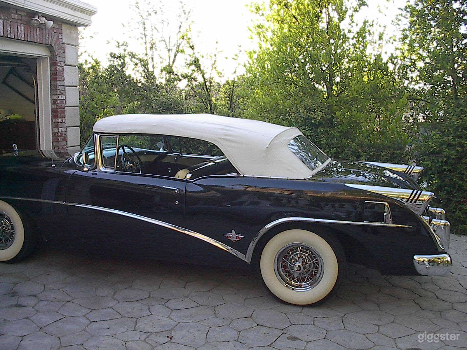Classic 1954 Buick Skylark Convertible in Black Photo 2
