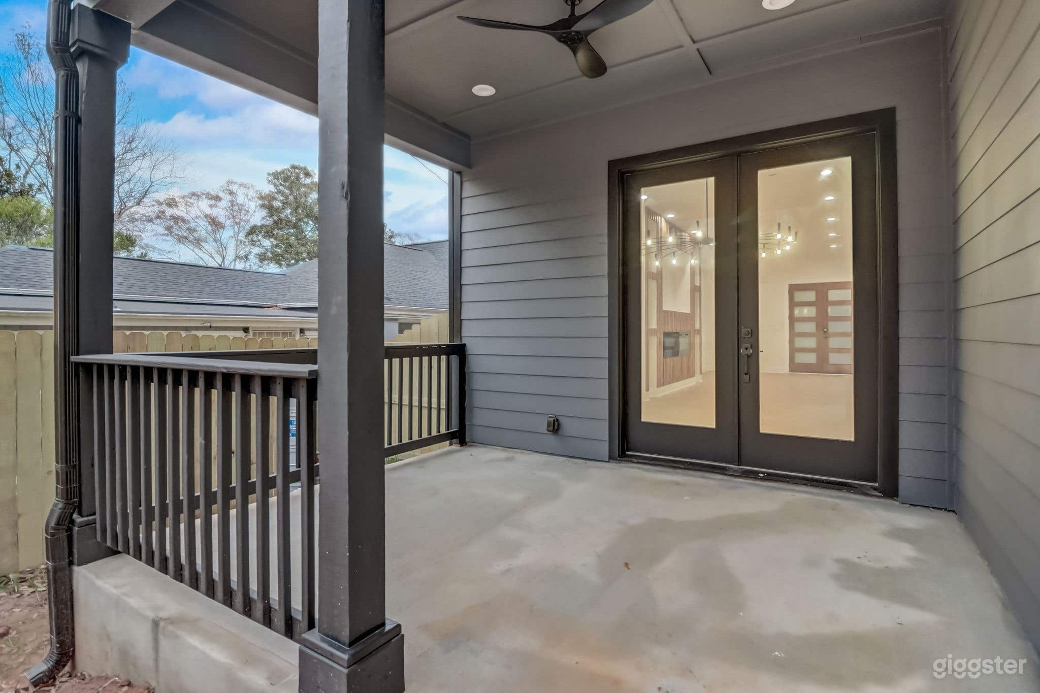 Beautiful Farmhouse Modern Home in Decatur Photo 2