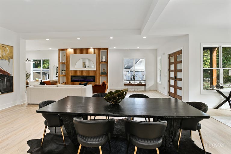  Beautiful Farmhouse Modern Home in Decatur 