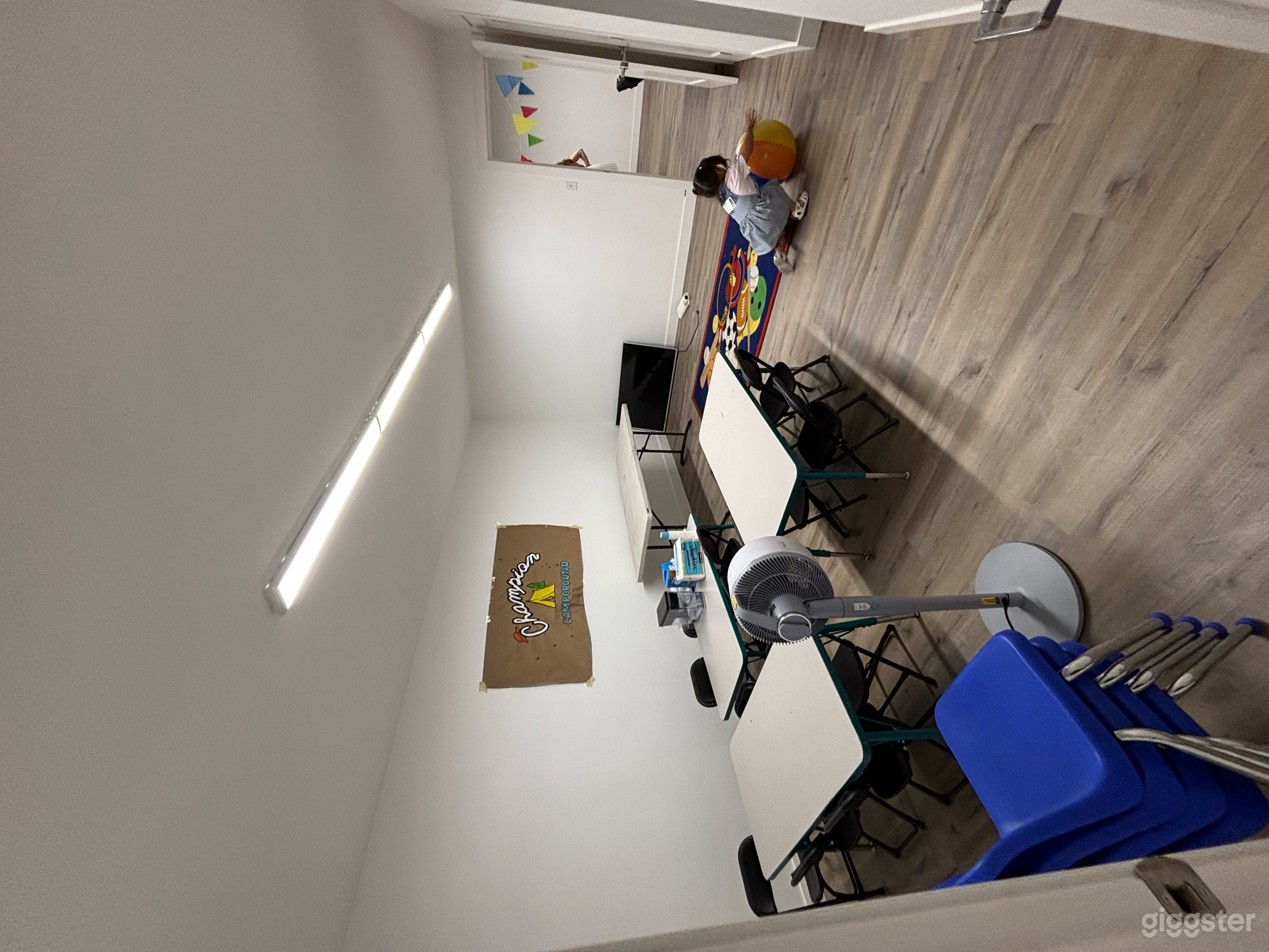 Spacious 24 Hour Event & Meeting Venue Gated Photo 3