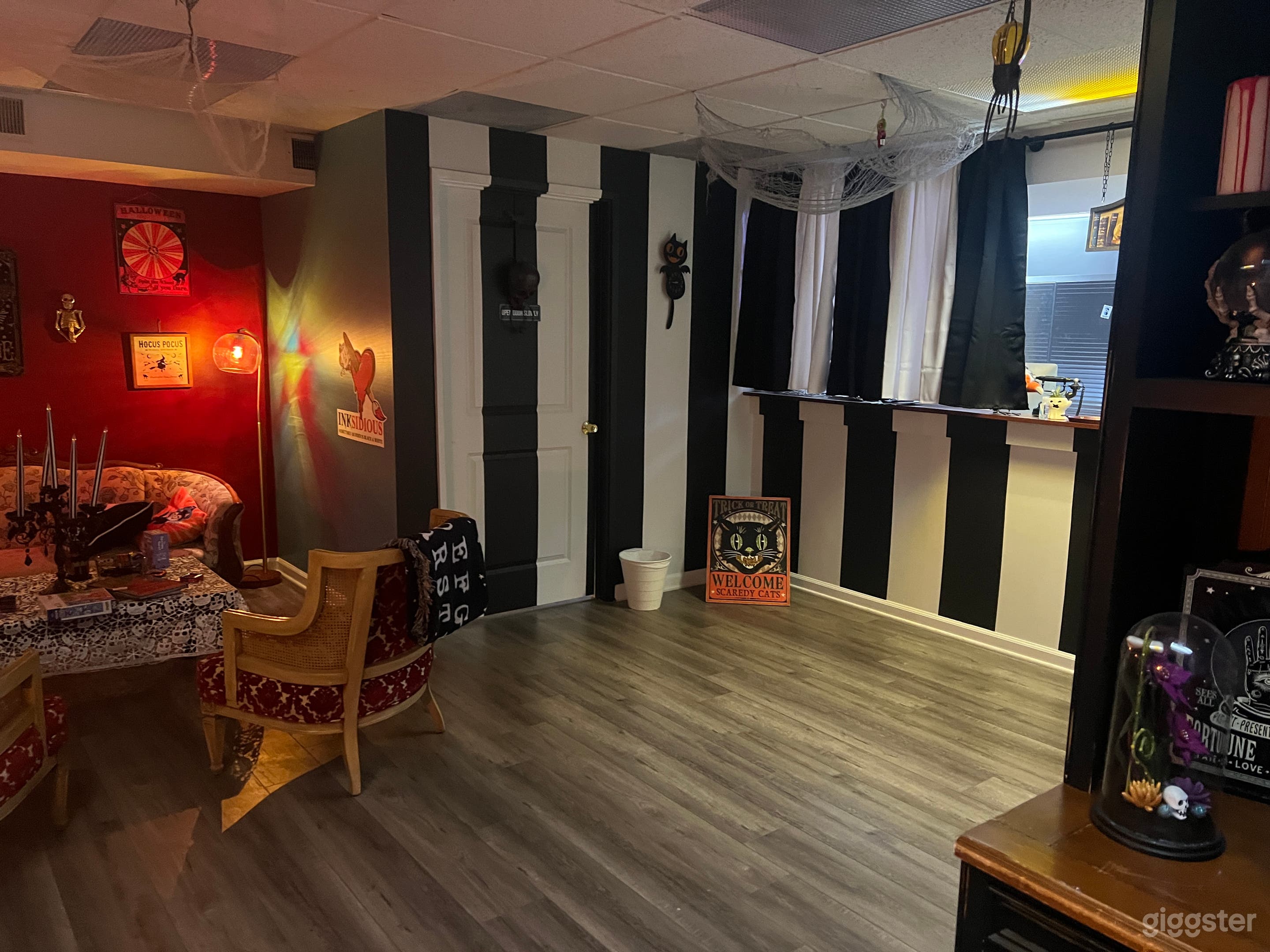 reception desk in lobby