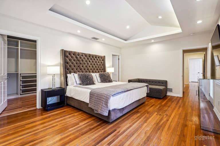    Private Pool with Scenic Views 