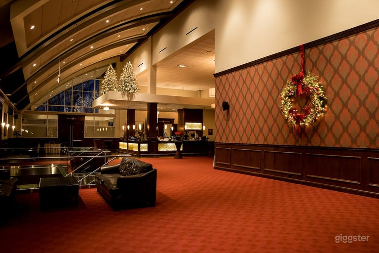  SOPHISTICATED LOBBY AREA 