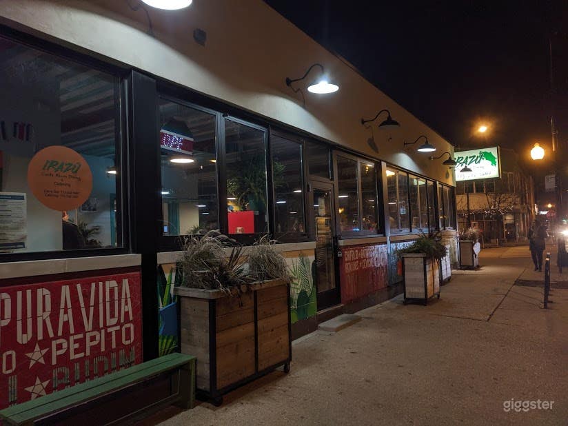 Looking SE along Milwaukee Avenue at night.