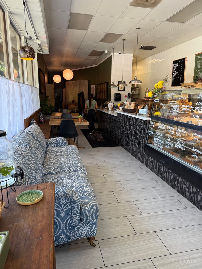  Hermoso café/panadería bohemio moderno 