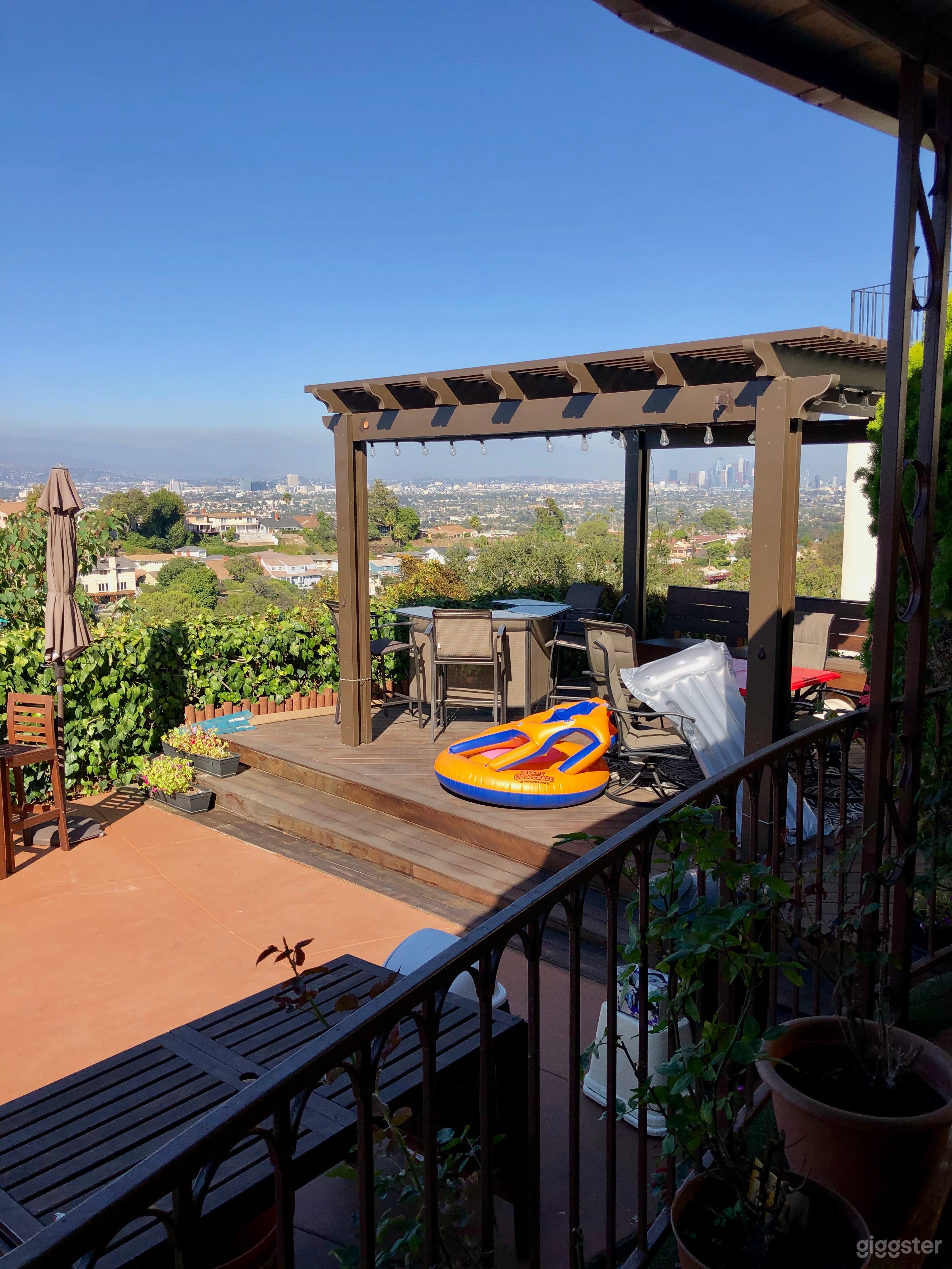 View Park - Hollywood Hills to Downtown view Photo 2