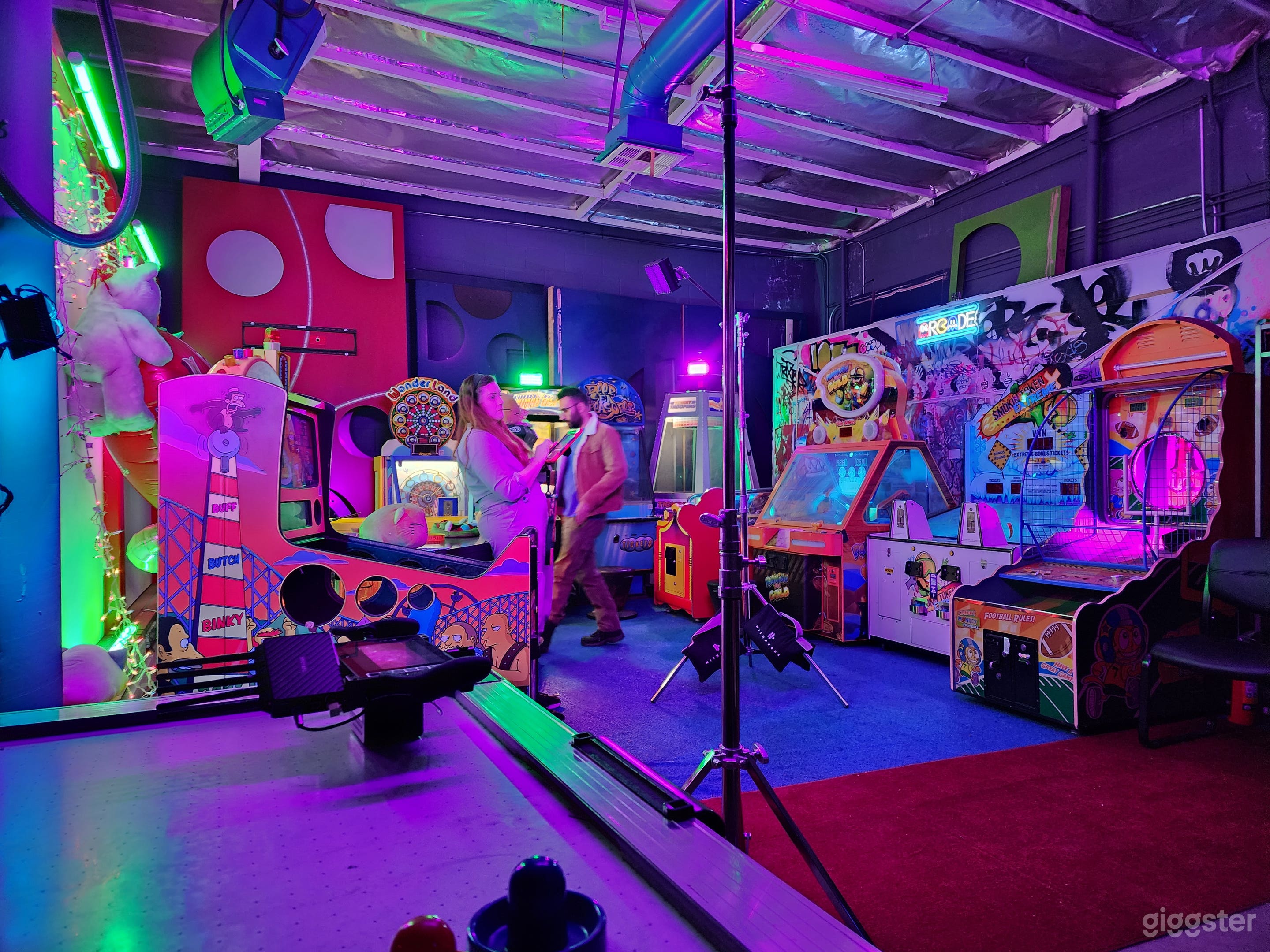 Fun Zone: Arcade/Gaming/Chuck E Cheese Set! Photo 4