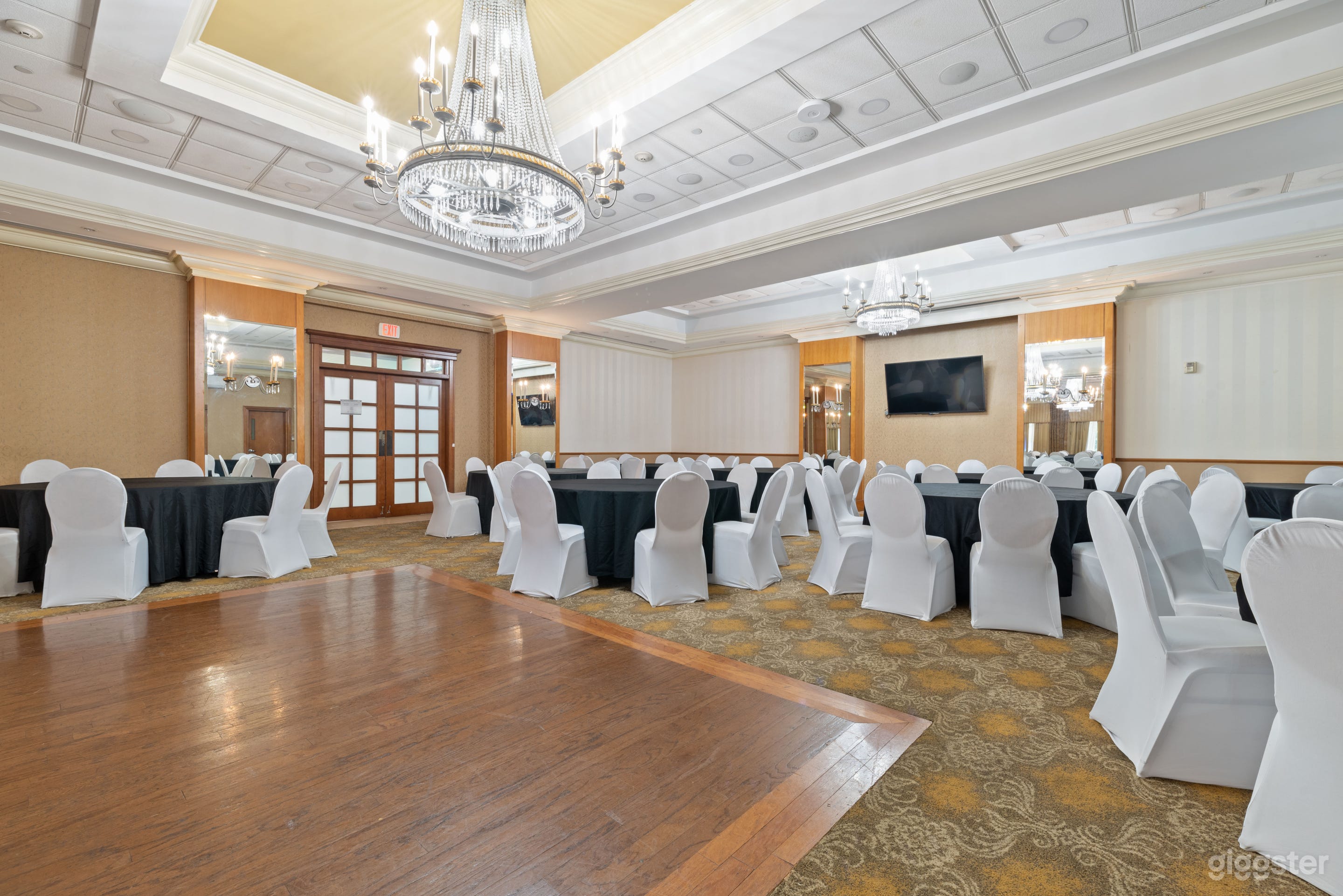 Modern Premier Hall Near NYC Photo 4