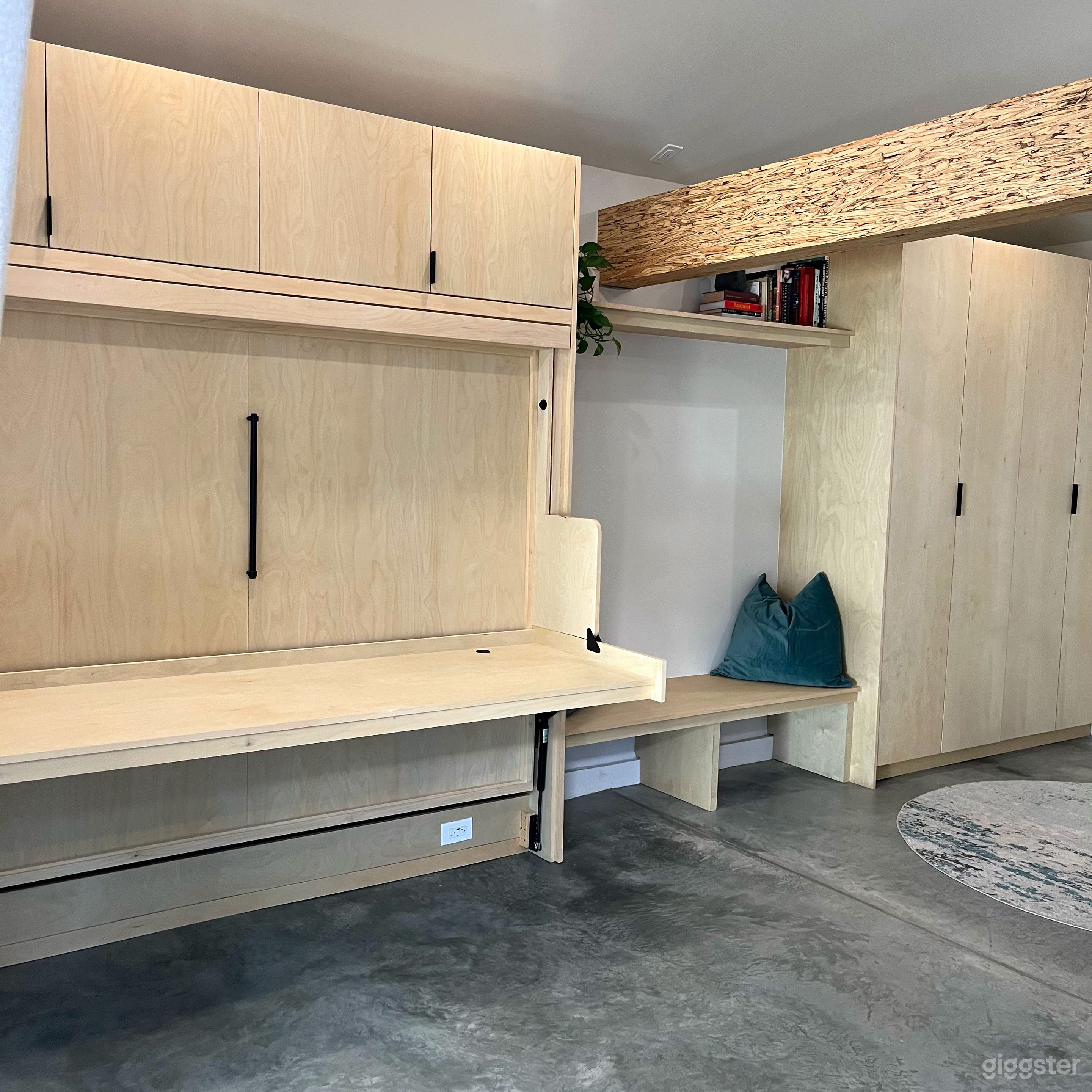 Modern Artist Loft Photo 3