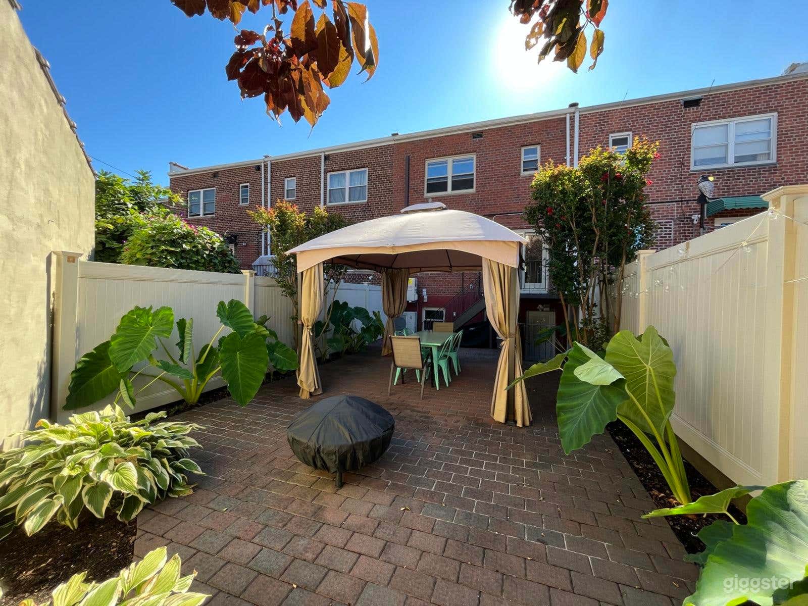 Intimate Backyard Setting Photo 1