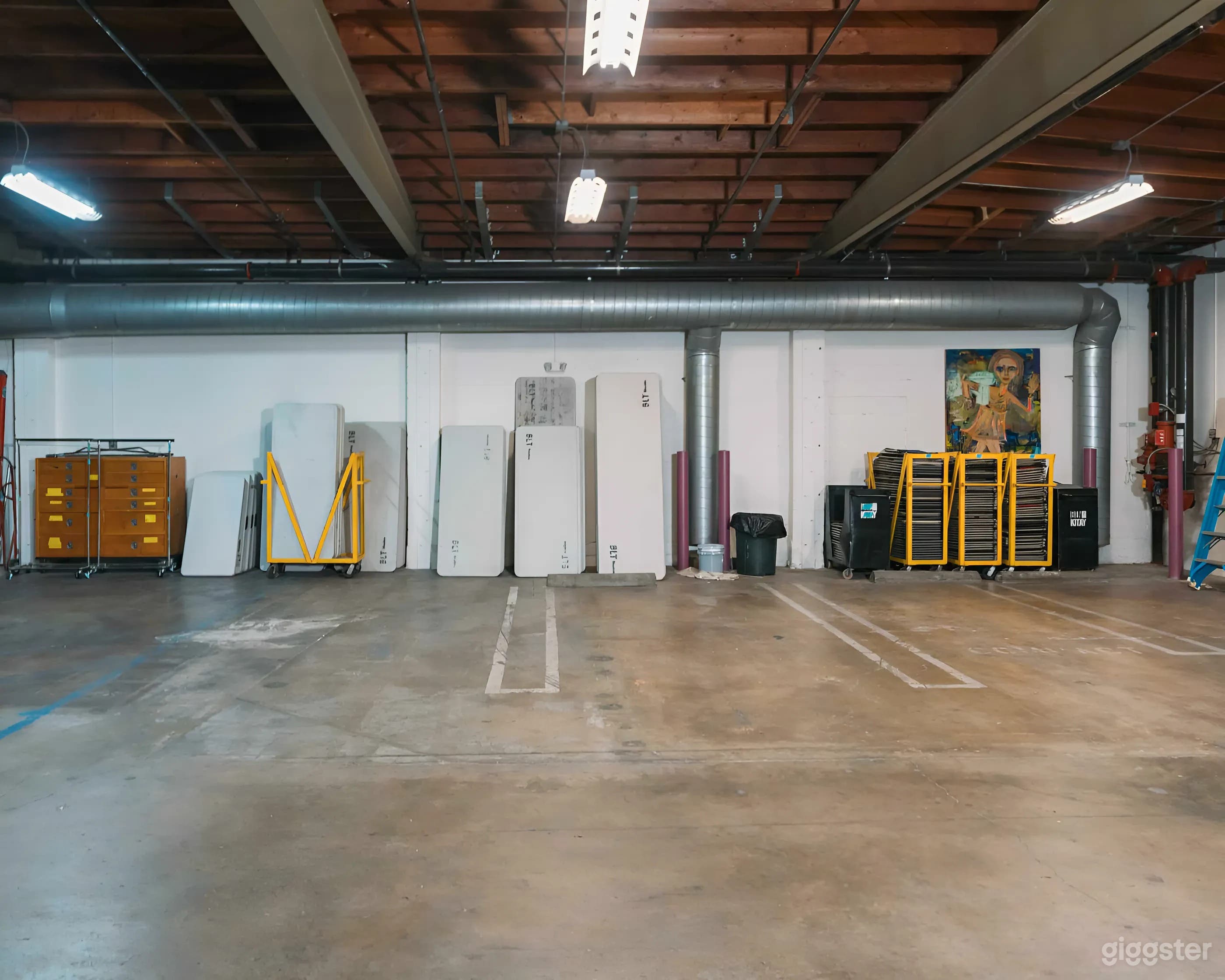Premier 5,500 Sq. Ft. Production Space with Cyclorama - Soundstage 1  Photo 4