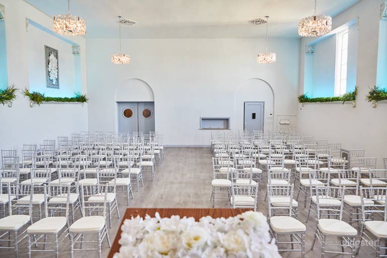  Elegant Wedding Chapel in LA 