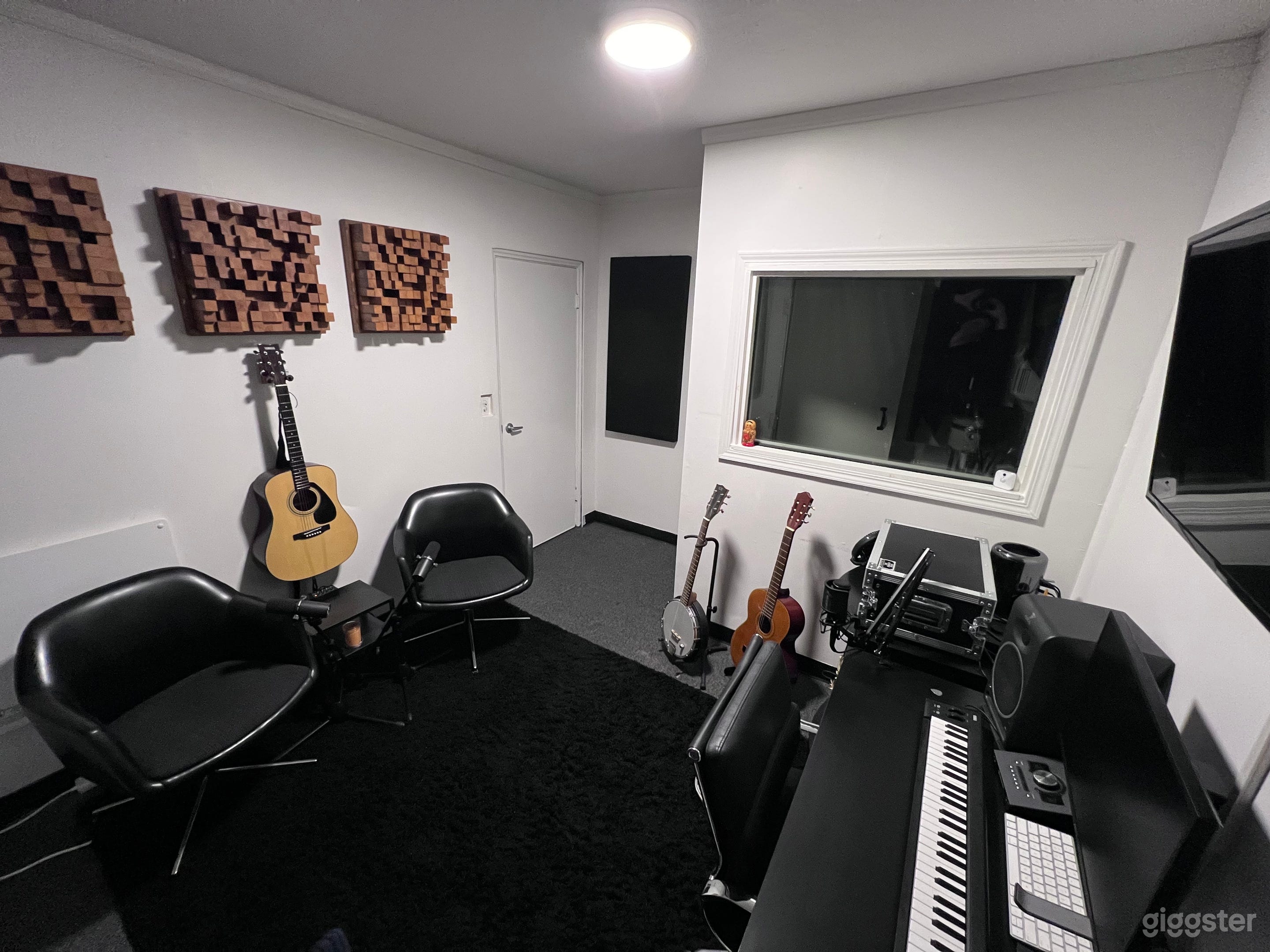Culver City Recording and Creative Studio Photo 3