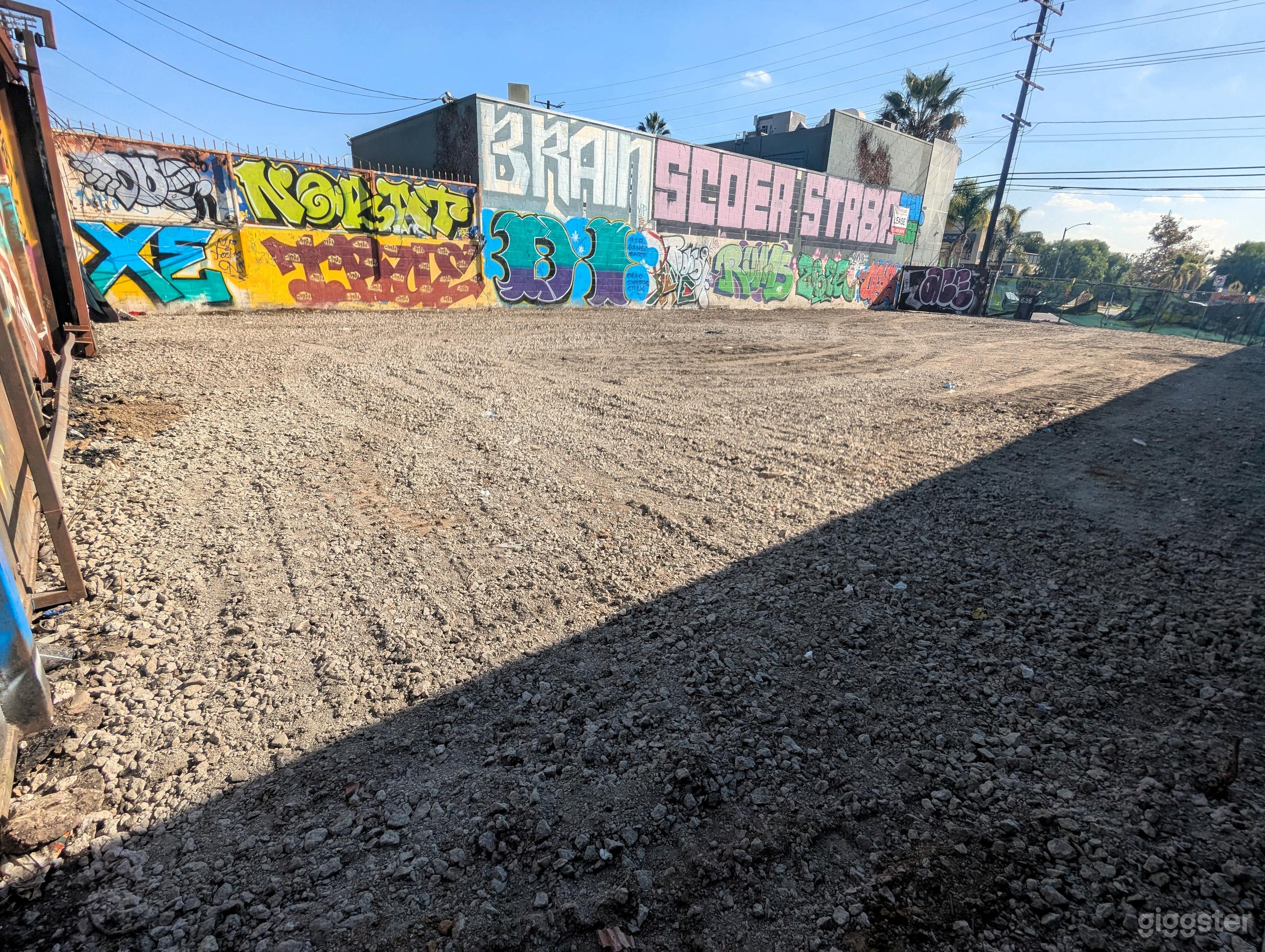 Vacant Land Near Hollywood Filming Studios Photo 4