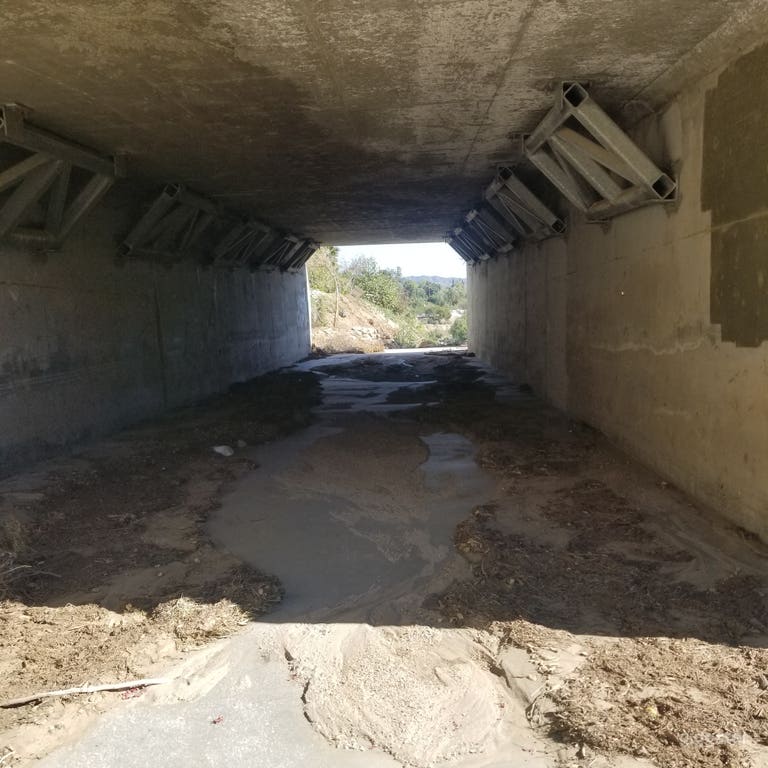  Red Barn Western Stables Saloon Cottages Tunnel 