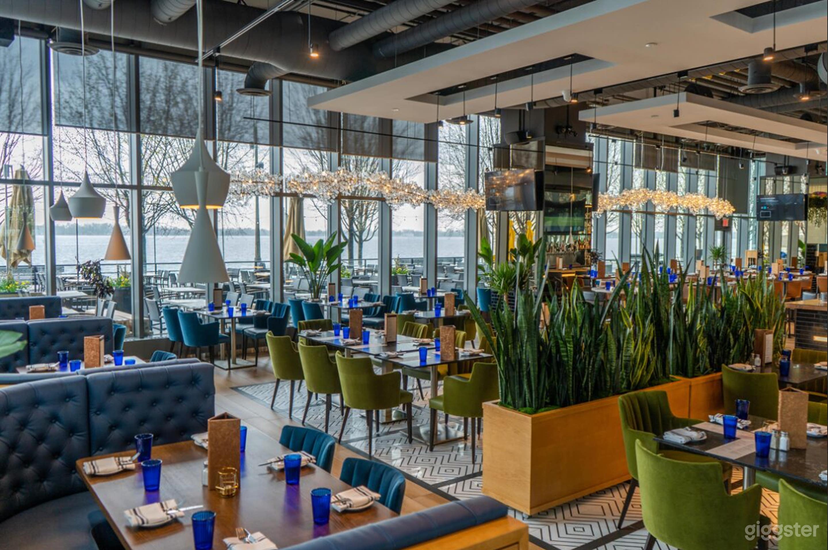 Relaxed, Elevated Dining with Stunning Lake Views Photo 4