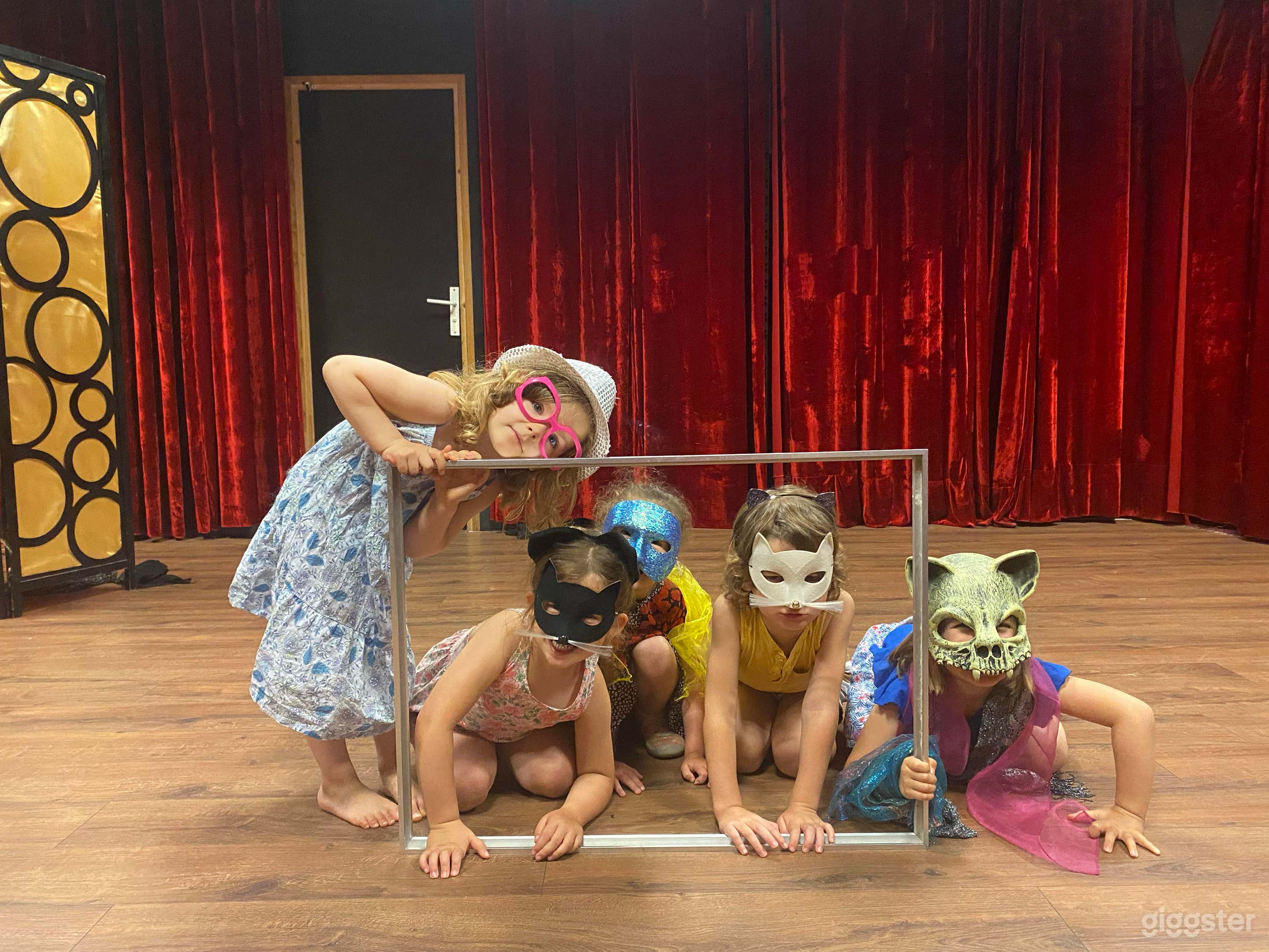 Photo de Lieu privé dédié au arts du spectacle 1