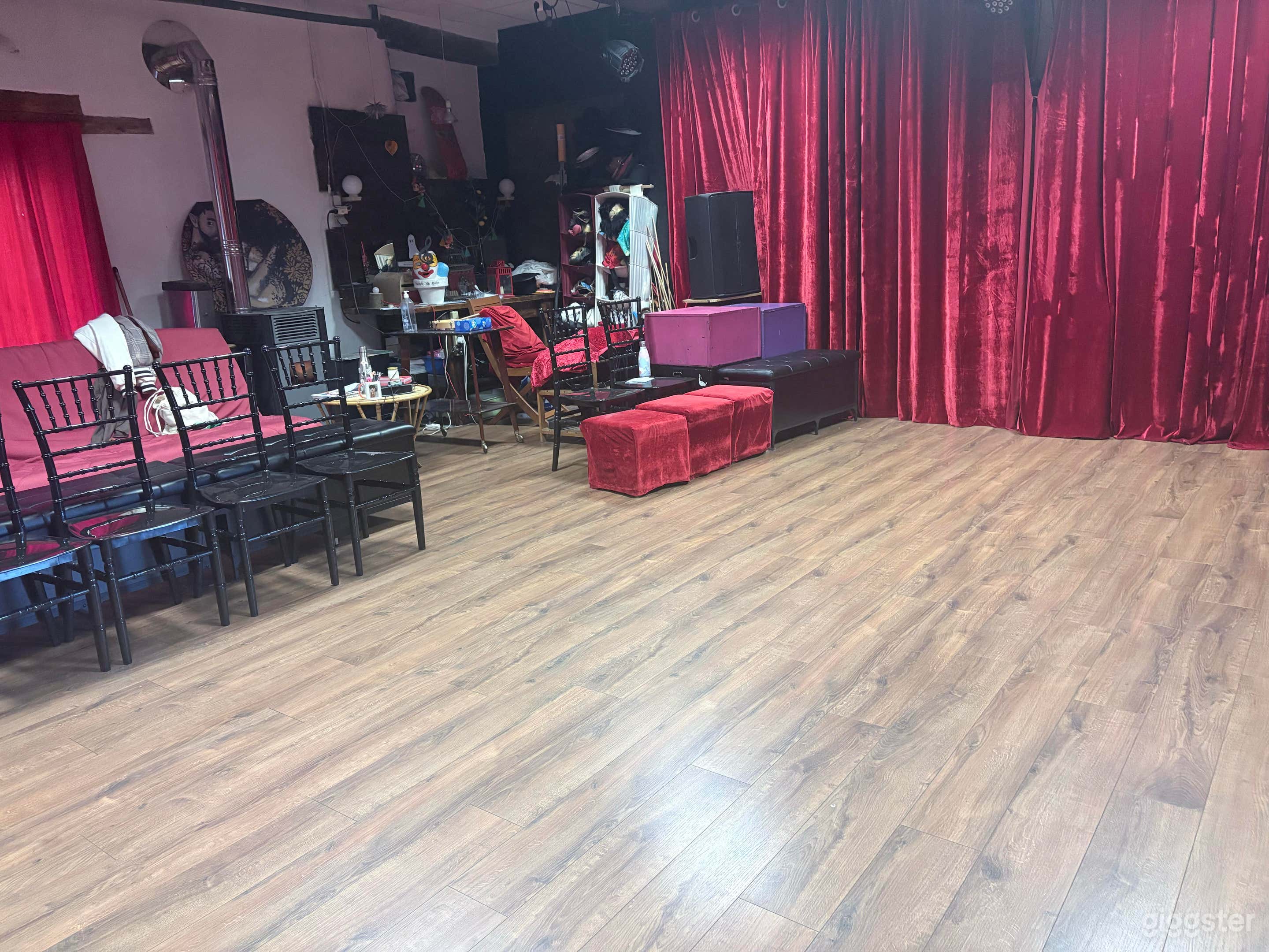 Photo de Lieu privé dédié au arts du spectacle 4