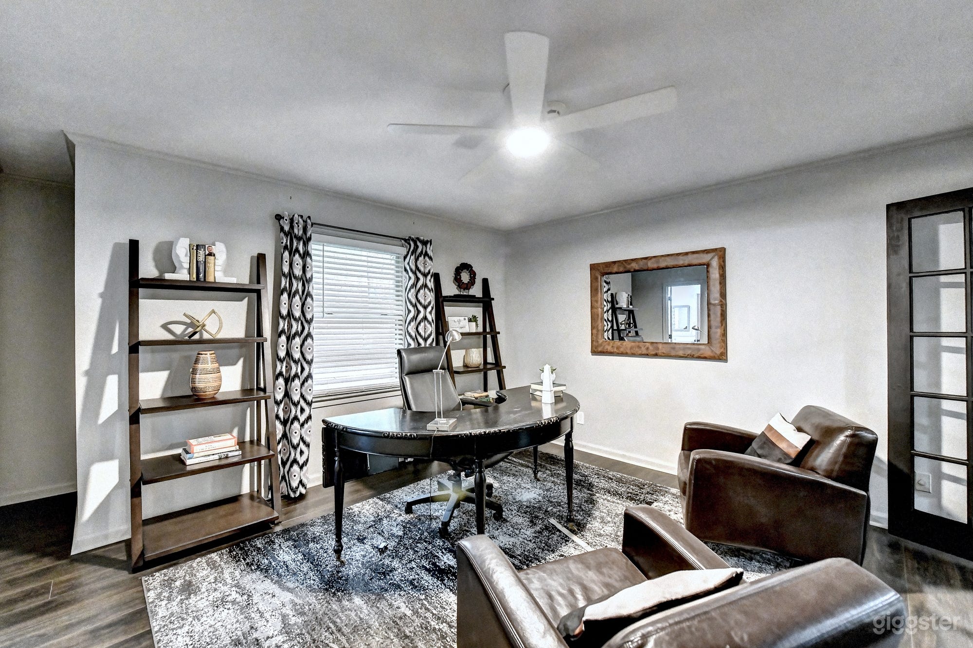 Stockbridge Secret Oasis with Lake View Photo 3