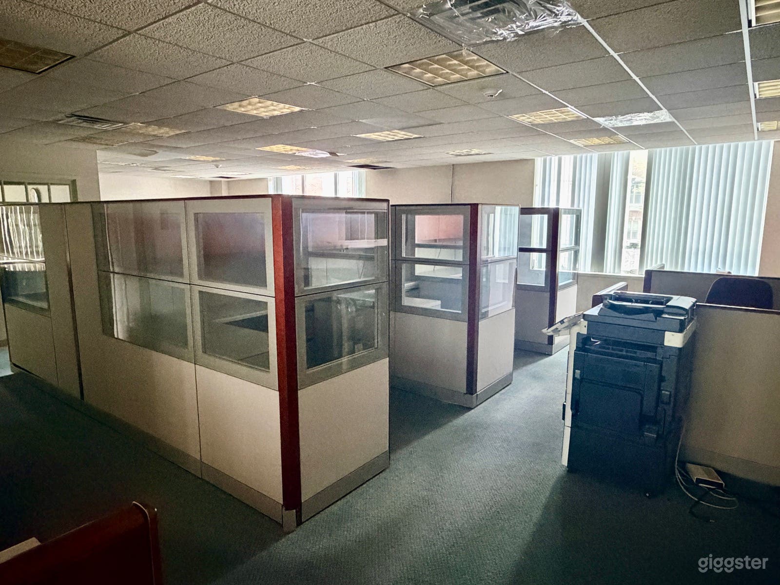 Large office space with cubicles, desks and conference room | Rent this ...