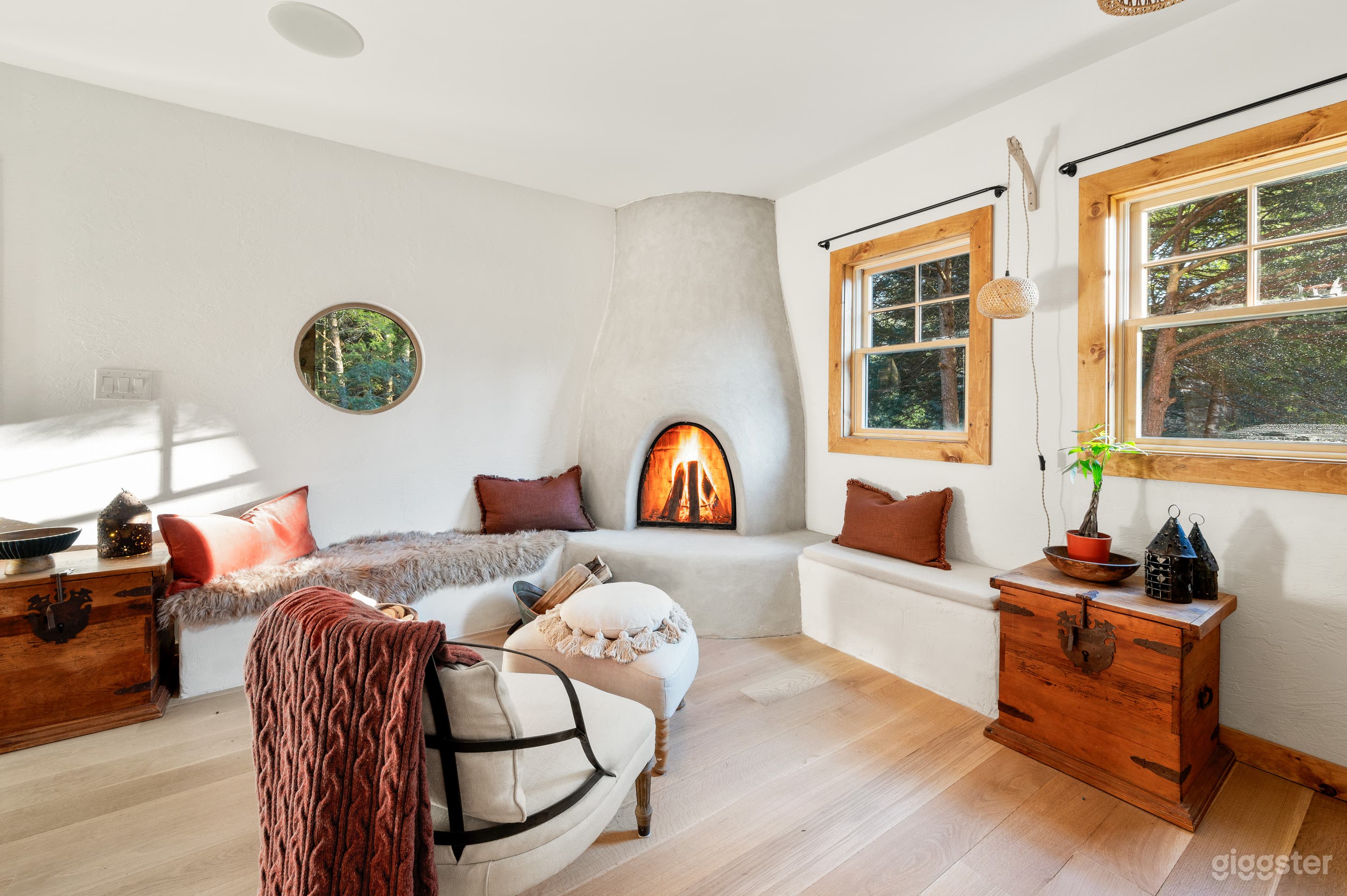 Creekside Retreat with Sauna, Hot Tub, Pizza Oven Photo 1