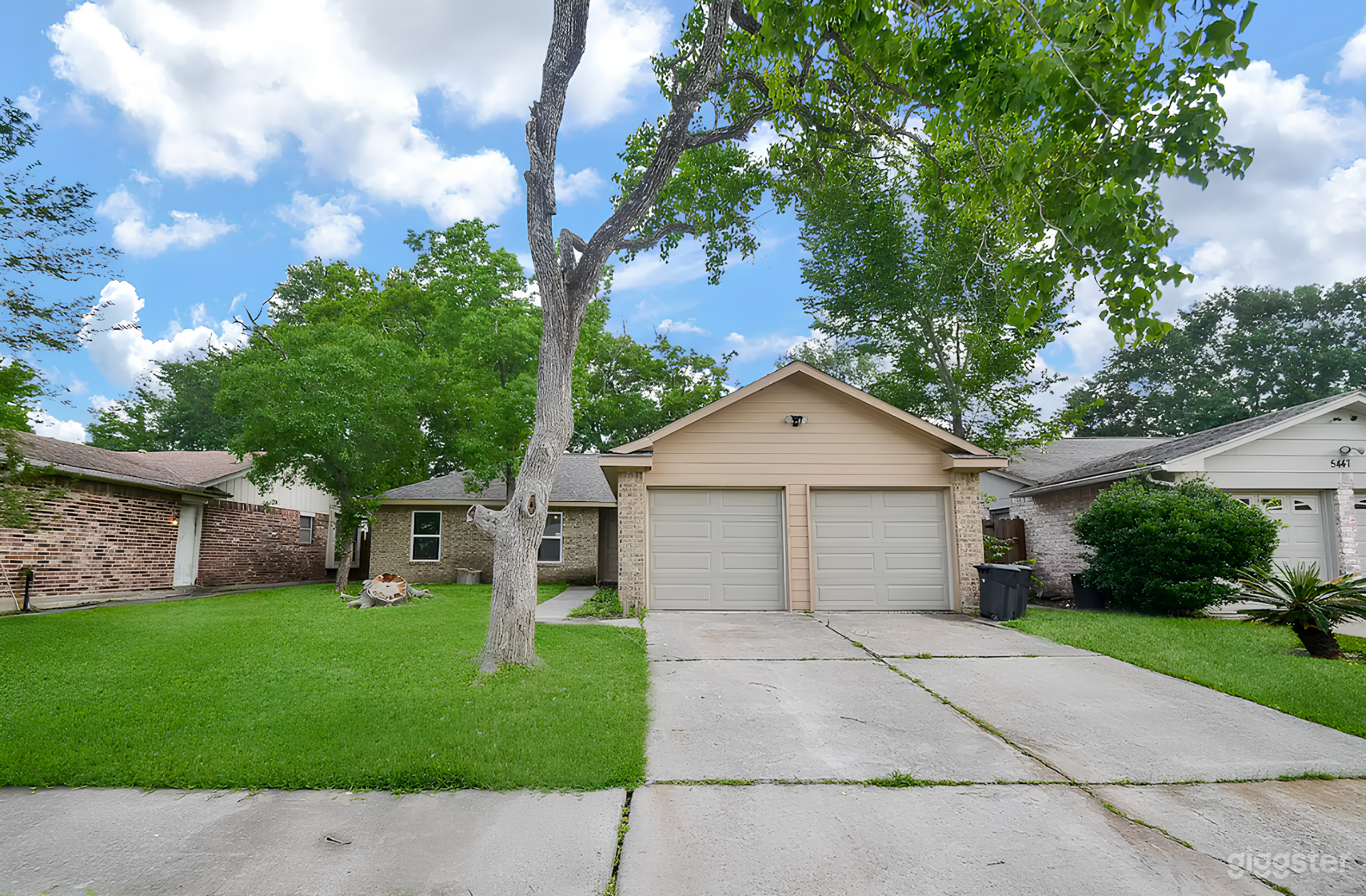 Peaceful and Newly Renovated 3br House! Photo 3