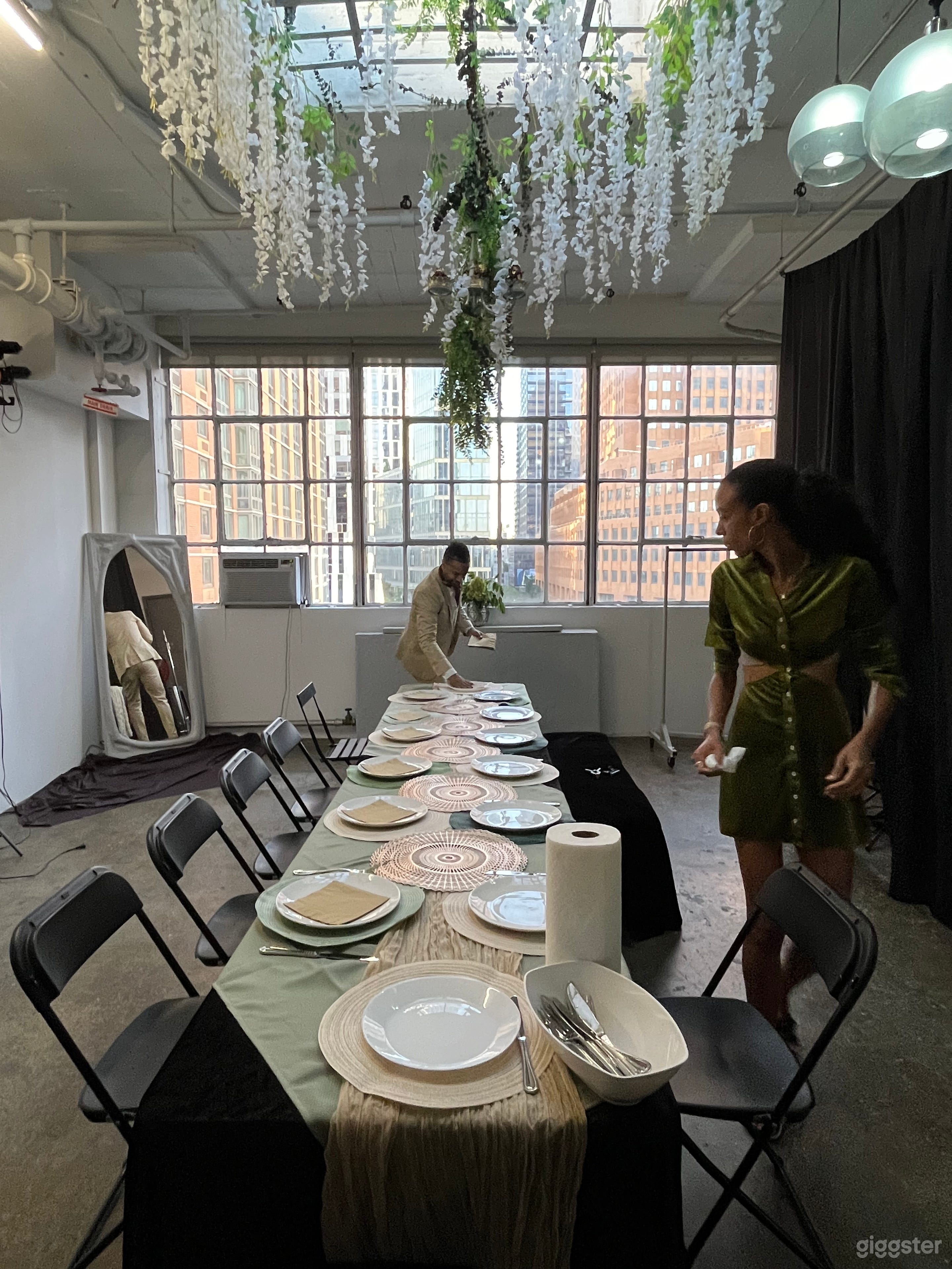 Bright & Versatile Photo Loft  in Downtown BK Photo 4