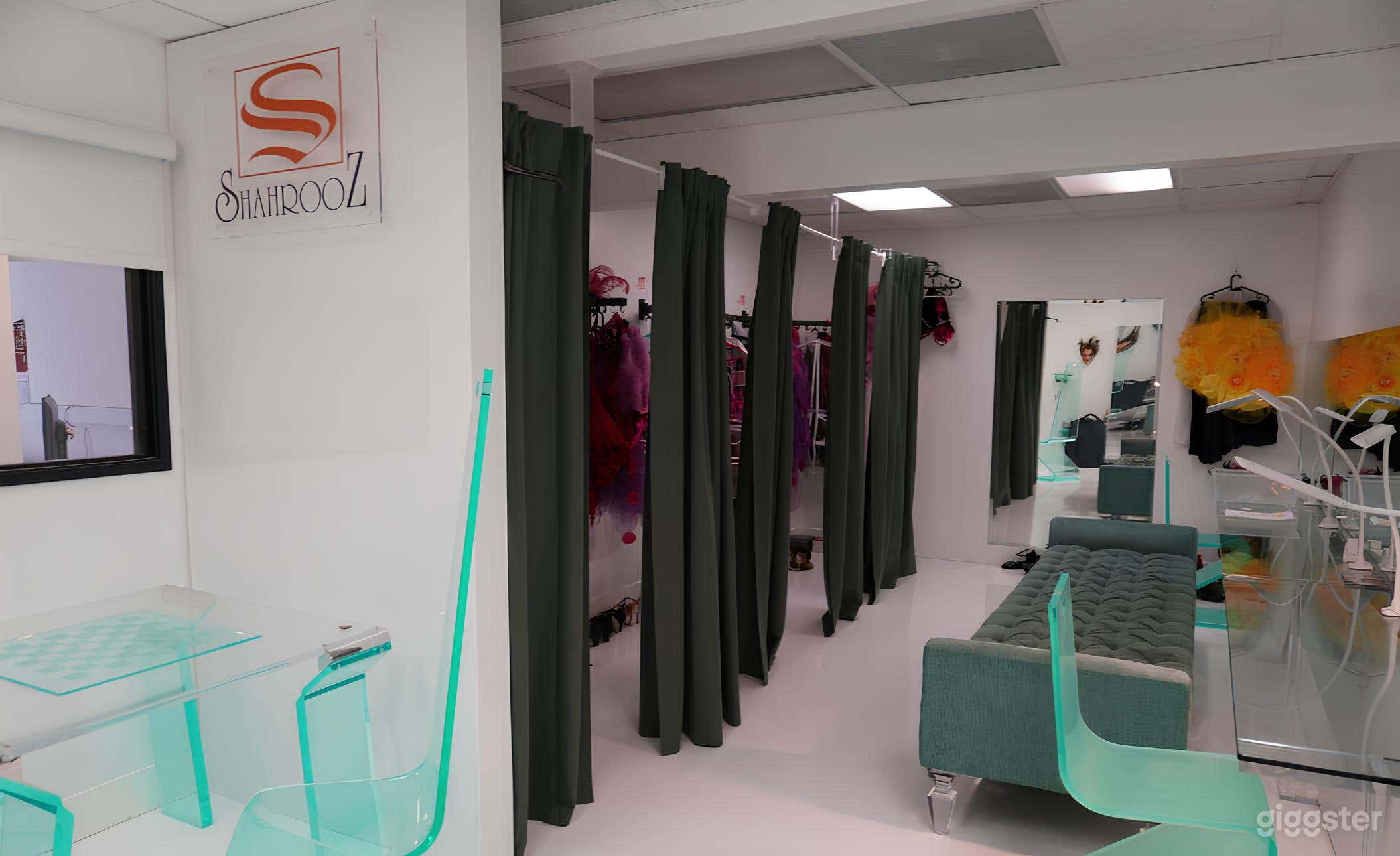 Classy Theatre Dressing Room Photo 2