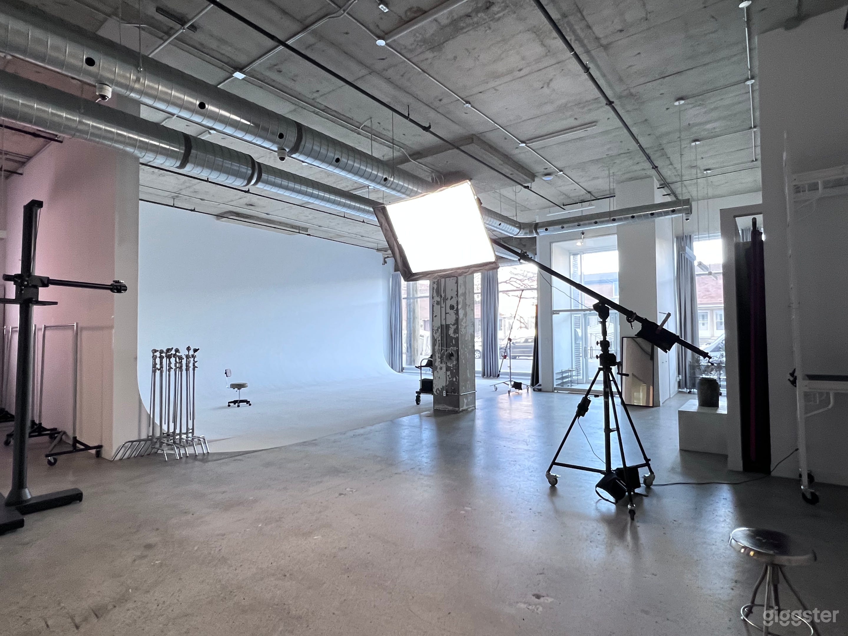 DreamSpace: High-End Studio & Event Space/3800sqft Photo 4