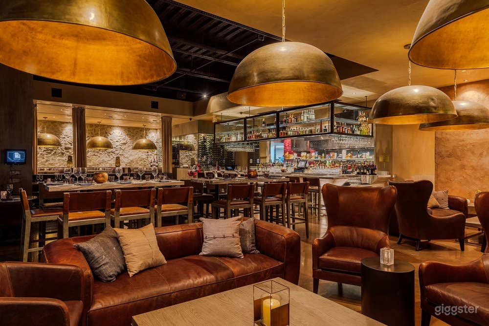 Upscale and Glamorous Circular Booths Photo 1